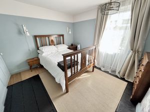 Photo 17- click for photo gallery